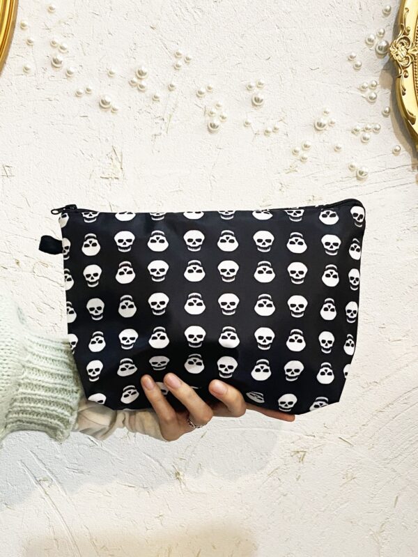 1pc Dark Skull Large Size Cosmetic Bag Hand Holding Storage Lazy Portable Toiletry Bag Makeup Bag For Women Girls